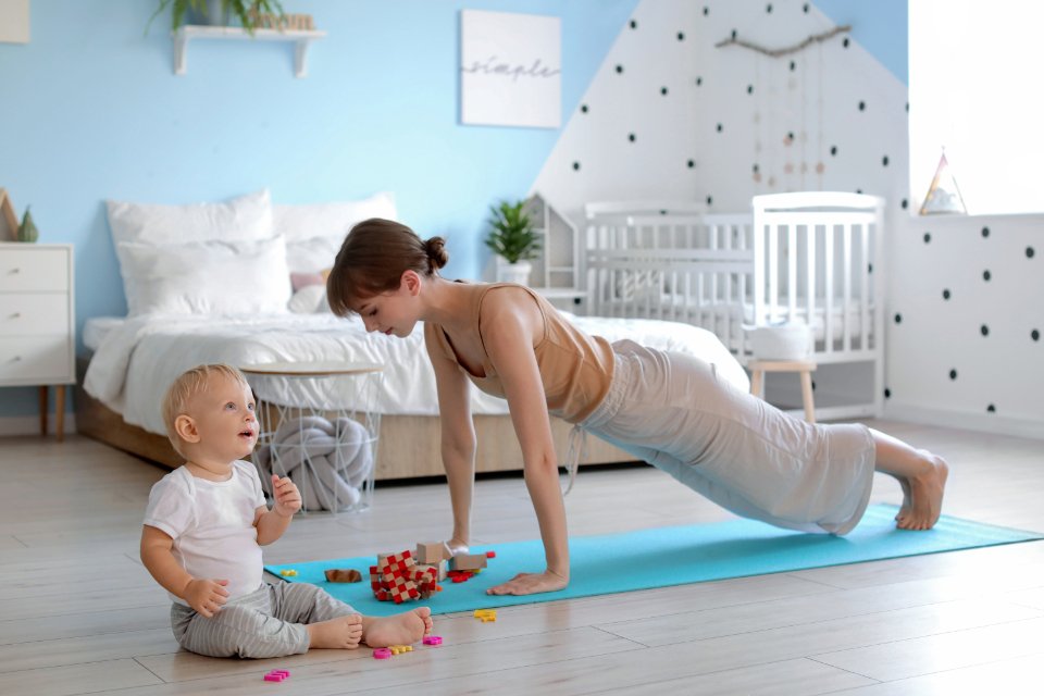 How to Make Mom & Baby Workouts Fun and Engaging