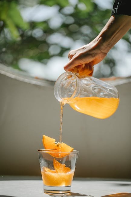Detoxing Dos and Don'ts for Breastfeeding Moms