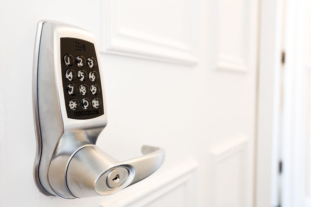 Exploring the Benefits of Smart Locks for Busy Moms